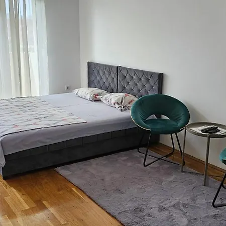 Naki Appartement Podgorica
